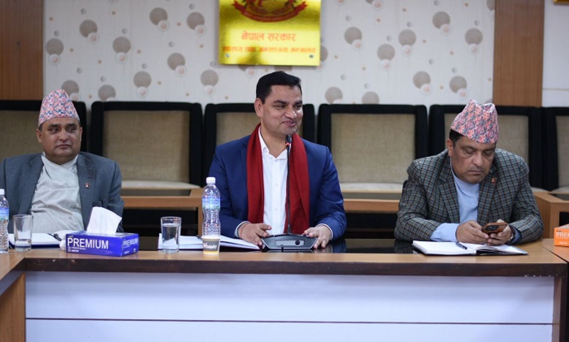 औषधीको बिक्रीमा बेथिति नियन्त्रणमा कडाइ गर्ने मन्त्रालयको तयारी
